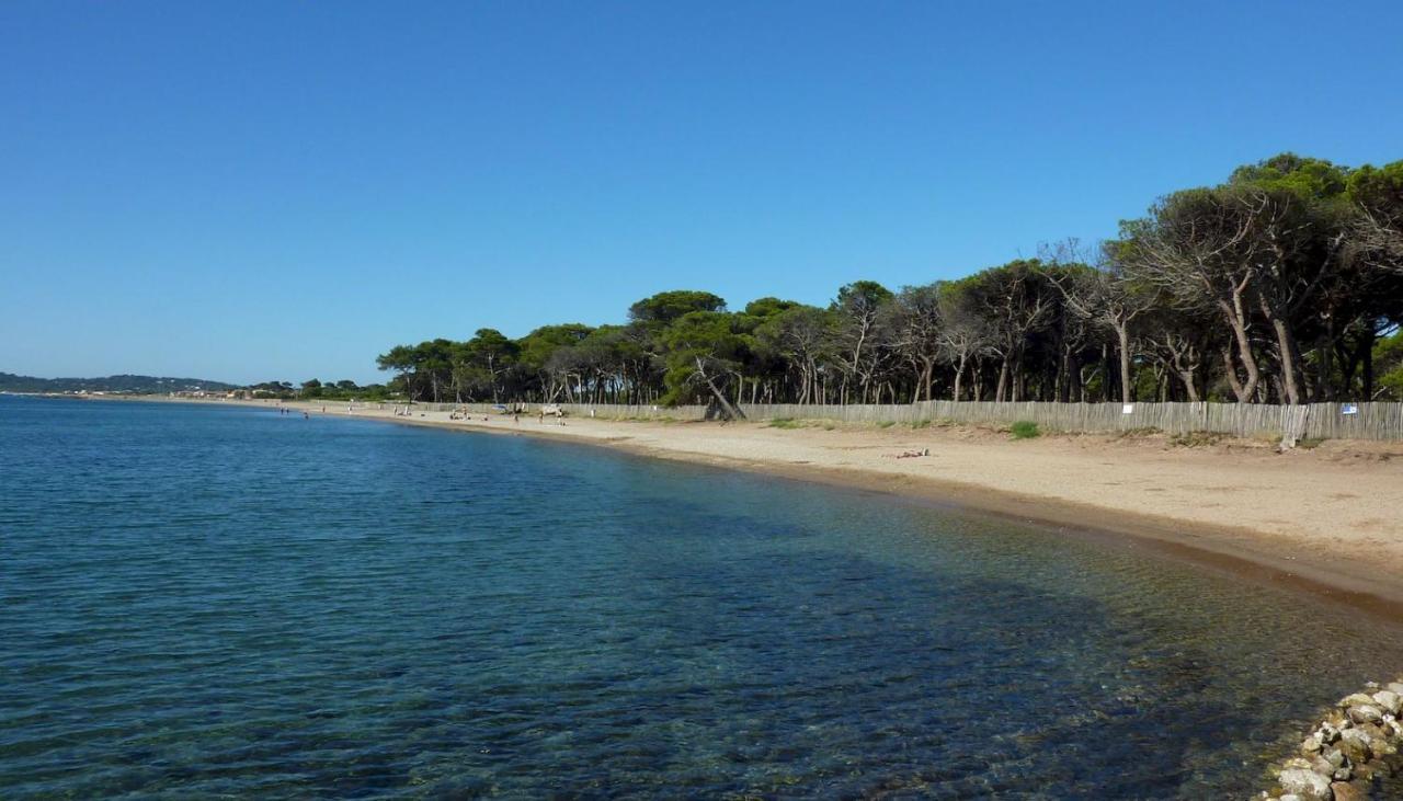 Studio Residence Bona, Vue Hippodrome Et Mer, Clim 耶尔 外观 照片