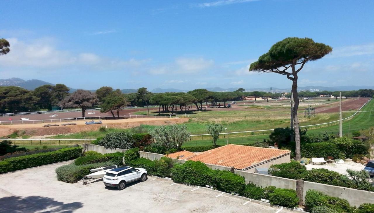 Studio Residence Bona, Vue Hippodrome Et Mer, Clim 耶尔 外观 照片